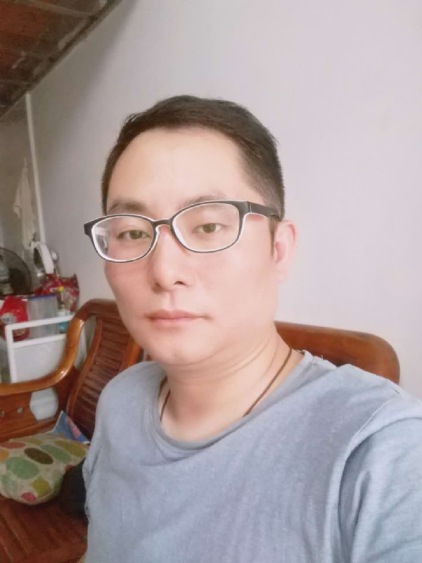 流星的尾巴的第一张照片--广东中老年相亲网