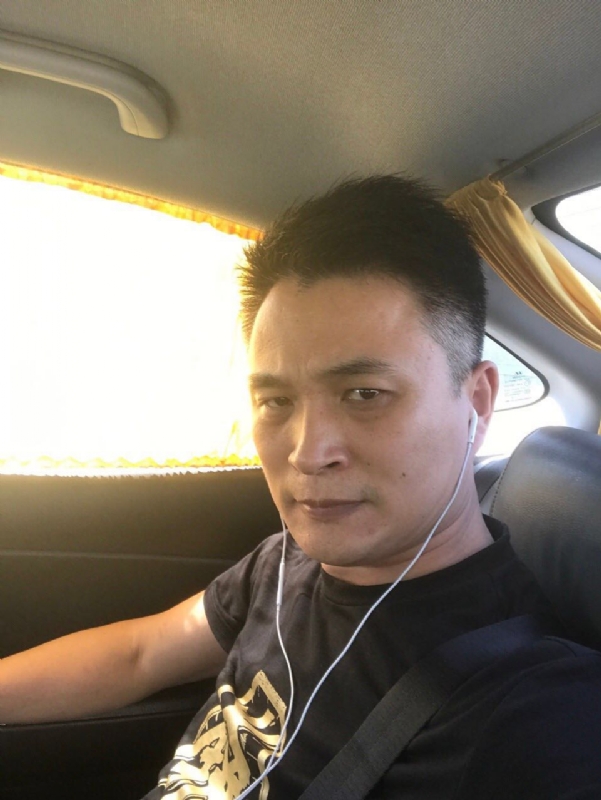 罗的第二张照片--广东中老年相亲网