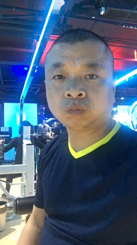 奋斗的第一张照片--广东中老年相亲网