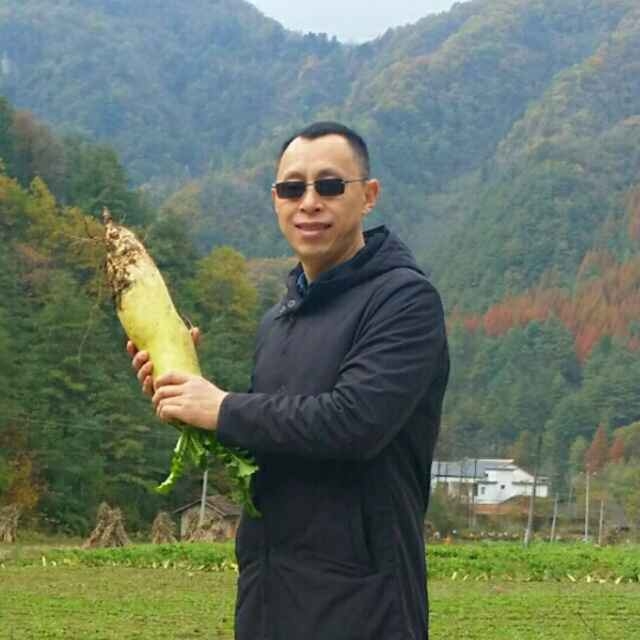 墨迹男的第一张照片--广东中老年相亲网