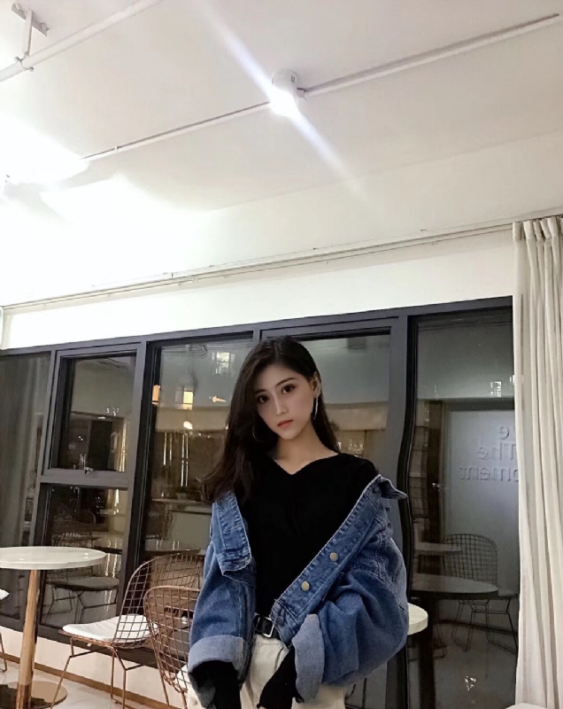 爱笑的眼睛的第一张照片--广东中老年相亲网