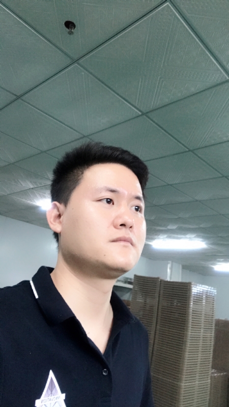 伟的第一张照片--广东中老年相亲网