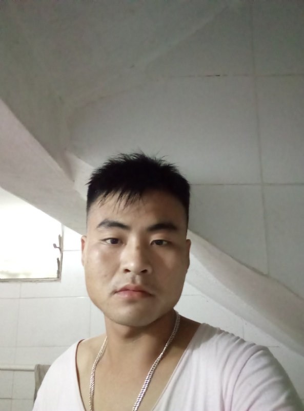 落叶知秋的第一张照片--广东中老年相亲网