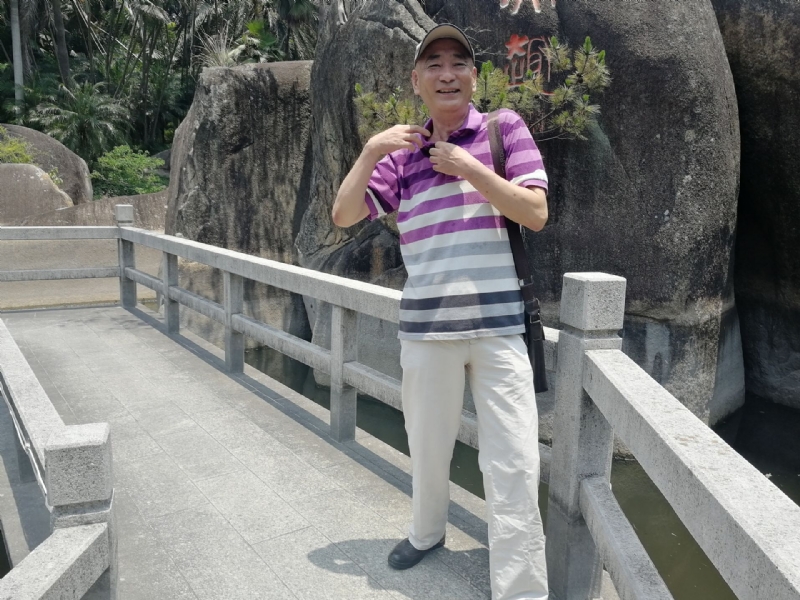 热腾腾的第三张照片--广东中老年相亲网