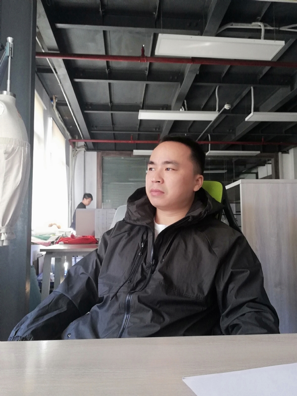 左眼皮跳跳的第一张照片--广东中老年相亲网