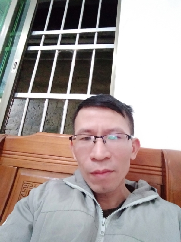 奋斗的第一张照片--广东中老年相亲网