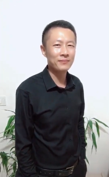 地huhi的第一张照片--广东中老年相亲网