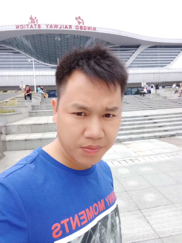 笑对人生的第一张照片--广东中老年相亲网
