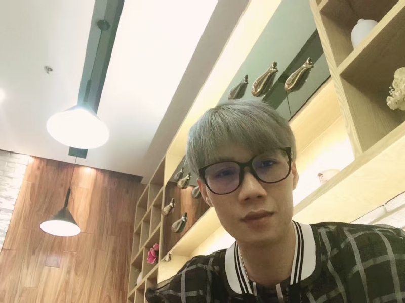 黄峰的第一张照片--广东中老年相亲网