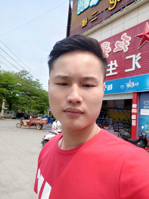 刘振军的第一张照片--广东中老年相亲网