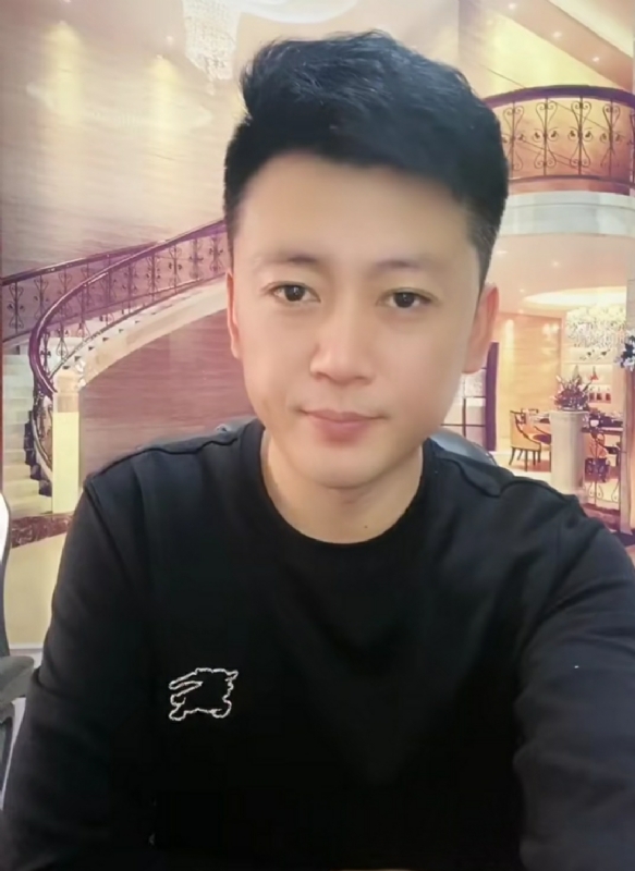 屋顶拾荒人的第三张照片--广东中老年相亲网