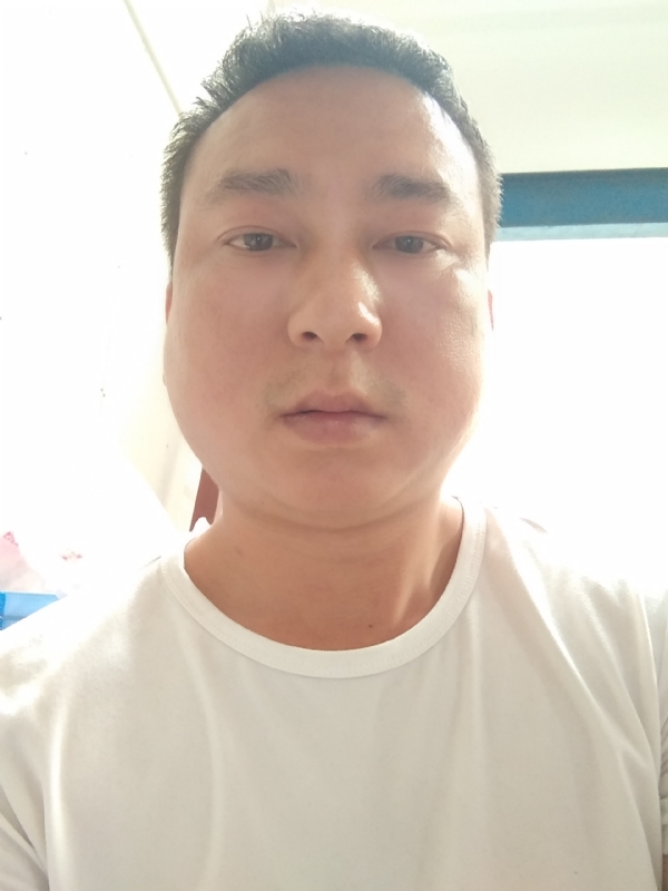 大叔的第一张照片--广东中老年相亲网