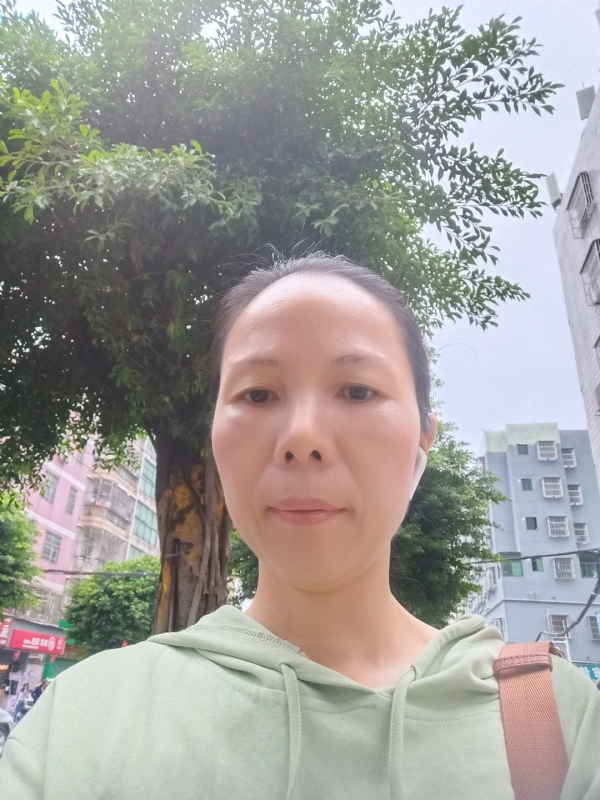 容容的第一张照片--广东中老年相亲网
