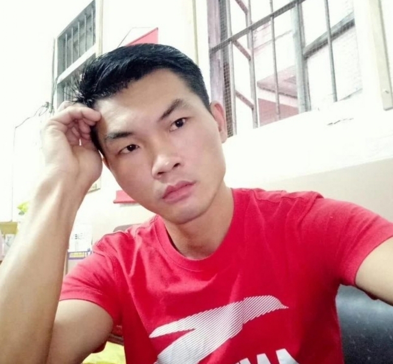 英俊的台灯的第一张照片--广东中老年相亲网