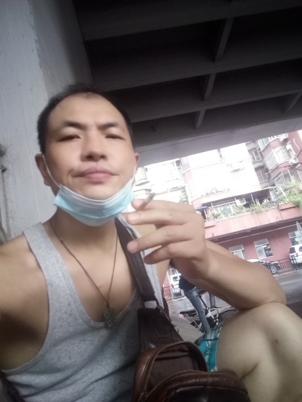 H21的第二张照片--广东中老年相亲网