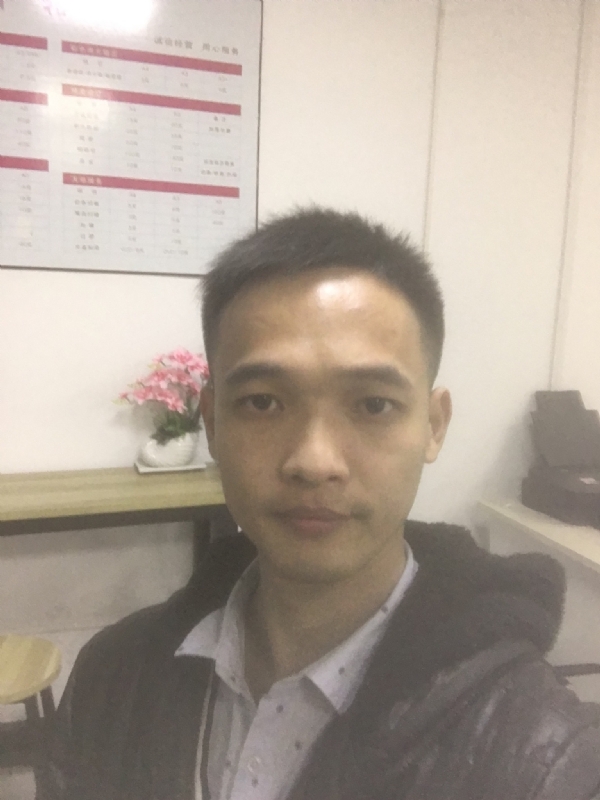 法律人小陈的第一张照片--广东中老年相亲网