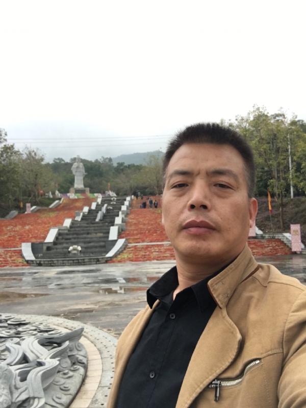 开心的松鼠的第一张照片--广东中老年相亲网