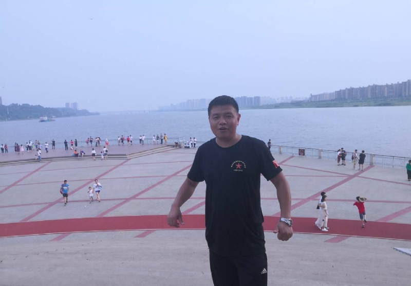 曾经心疼的我的第一张照片--广东中老年相亲网