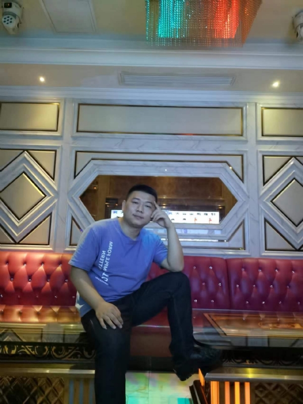 黄生的第四张照片--广东中老年相亲网