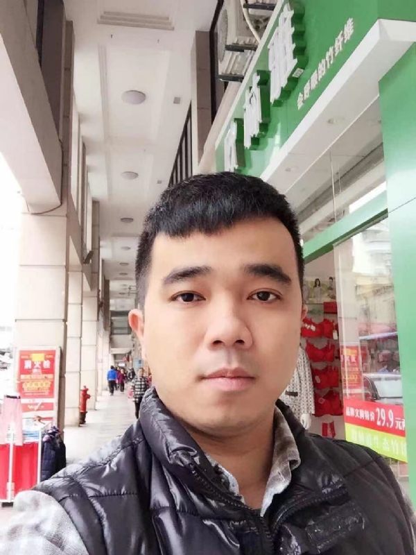 小小怪兽的第一张照片--广东中老年相亲网