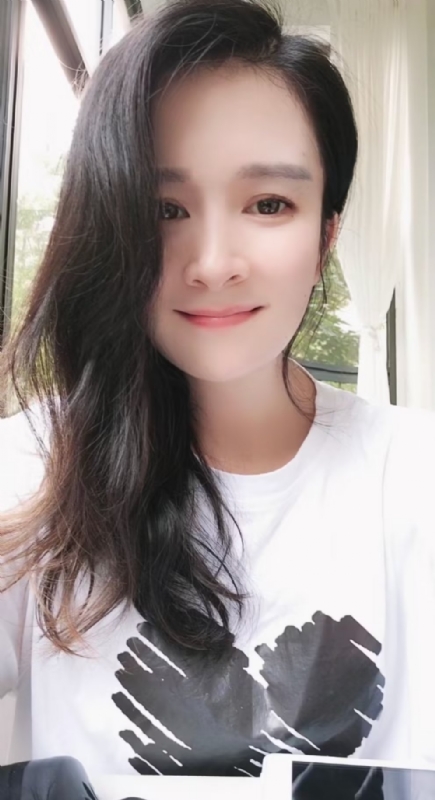 晨曦的第一张照片--广东中老年相亲网