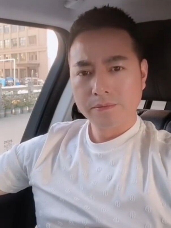 勿忘初心的第一张照片--广东中老年相亲网
