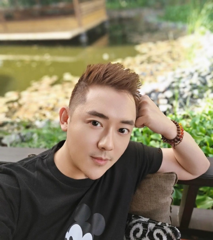 黄家豪的第二张照片--广东中老年相亲网