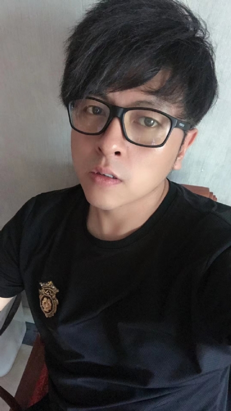爱你永远不容易的第一张照片--广东中老年相亲网